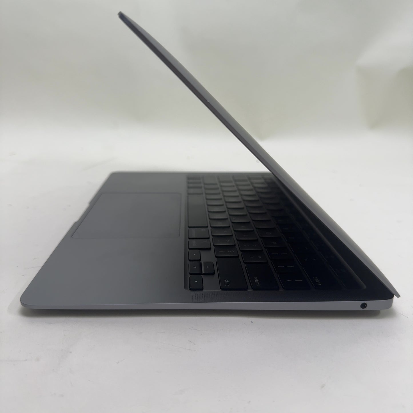 2020 Apple MacBook Air 13.3" M1 7C GPU 3.2GHz 8GB RAM 256GB SSD A2337