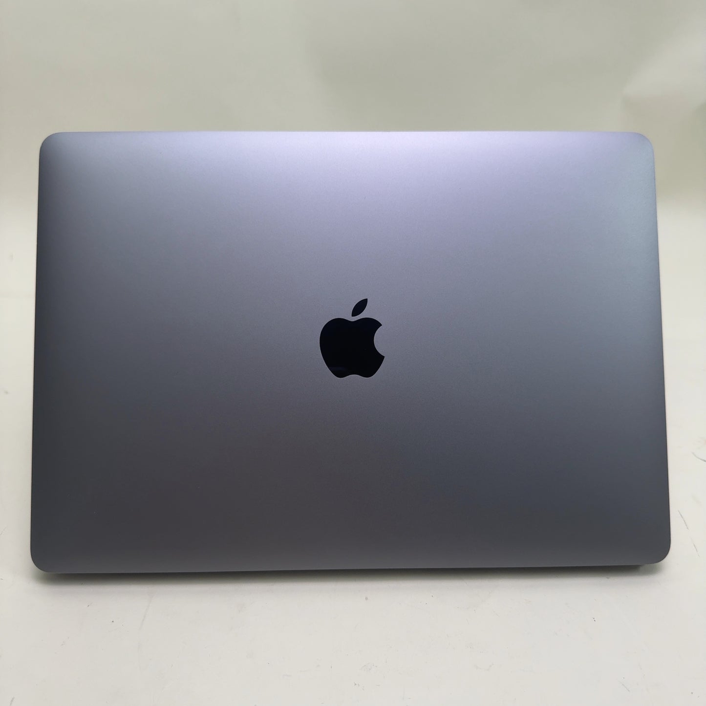 2020 Apple MacBook Air 13.3" M1 7C GPU 3.2GHz 8GB RAM 256GB SSD A2337