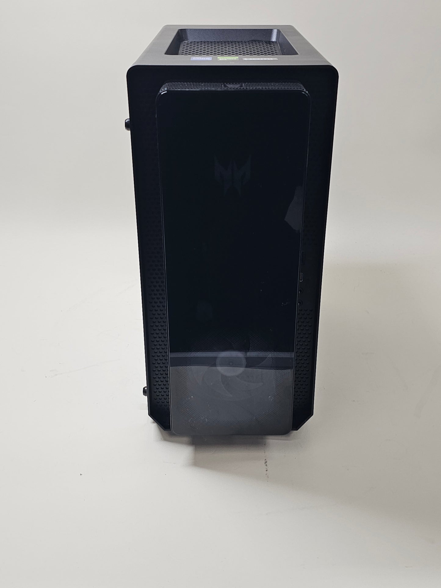 Acer Predator i7-13700F 2.10GHz 16GB RAM 1TB SSD GeForce RTX 3060