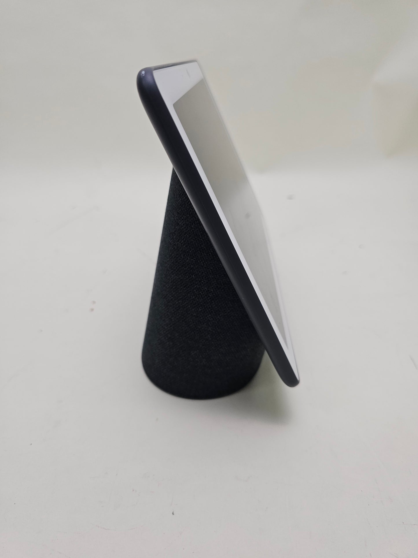 Google Nest Hub Max Chalk H2A