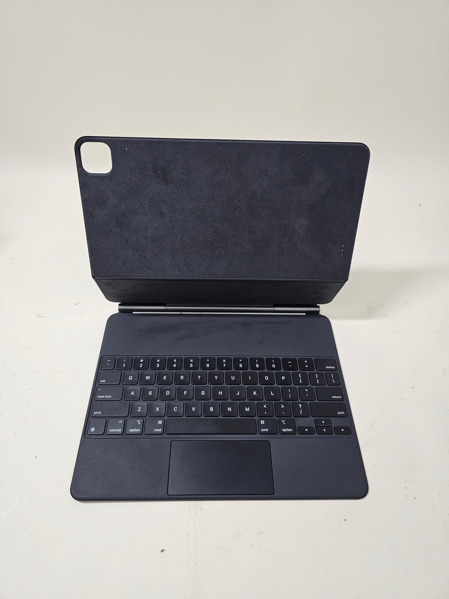 WiFi Only Apple iPad Pro 12.9" 6th Gen 128GB SPACE GRAY MNXP3LL/A