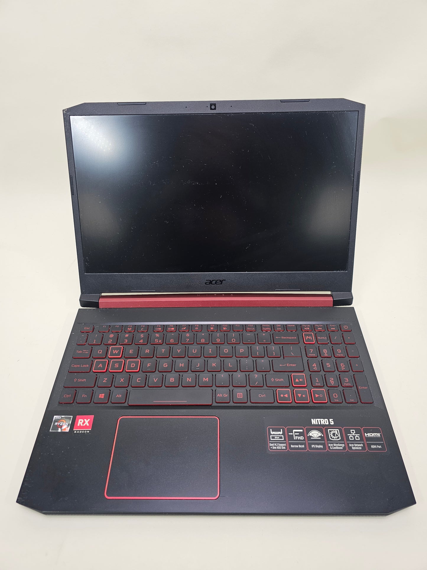 Acer Nitro 5 15.6" Ryzen 5 3550H 2.1GHz 6GB RAM 256GB SSD Radeon rX560X