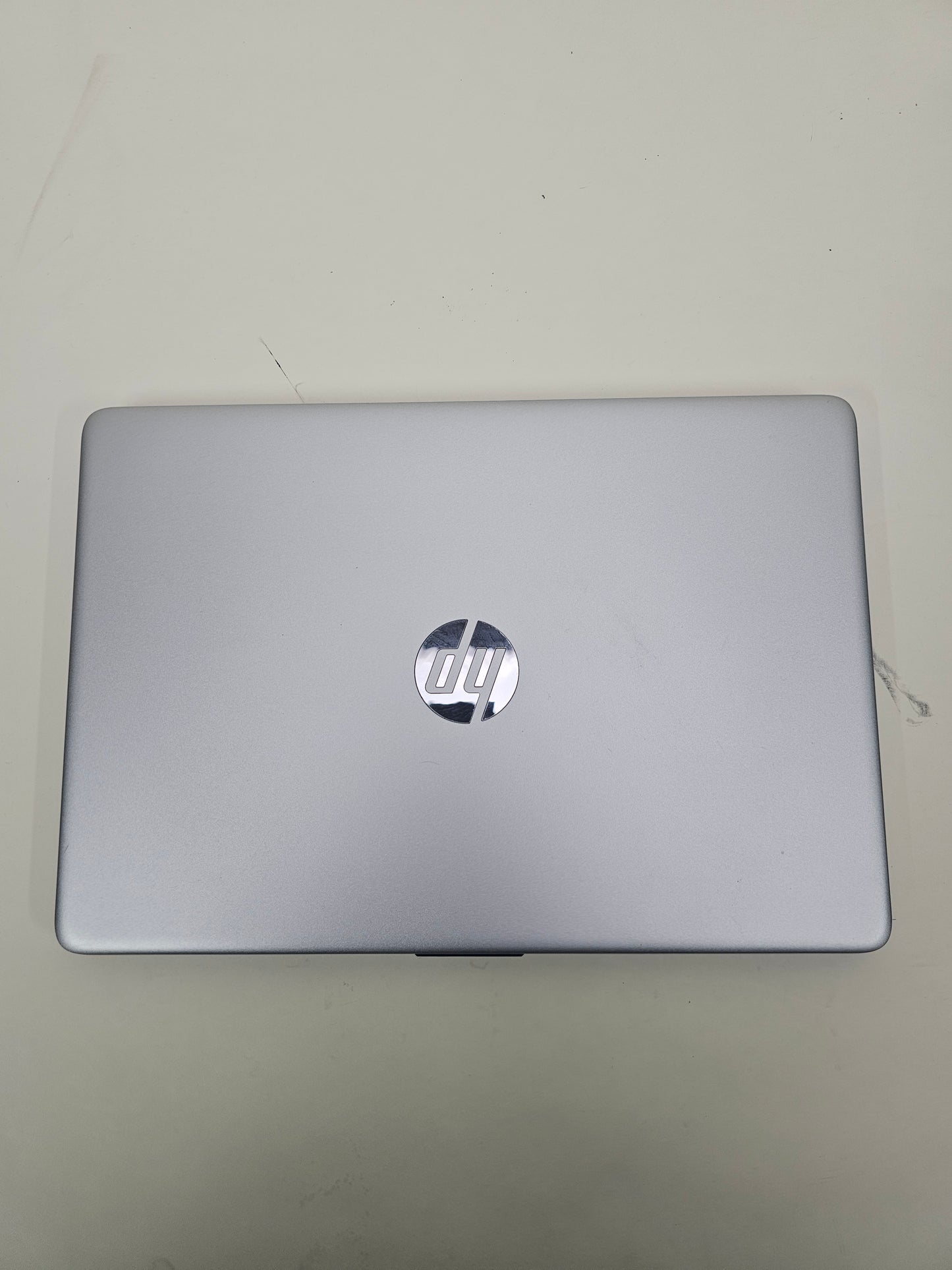 Broken HP Laptop 14-DQ2039MS 13.3" i3-1115G4 2.9GHz 8GB RAM 256GB SSD