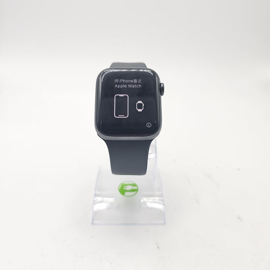 Factory Unlocked Apple Watch Series 5 44MM Space Gray Aluminum A2095