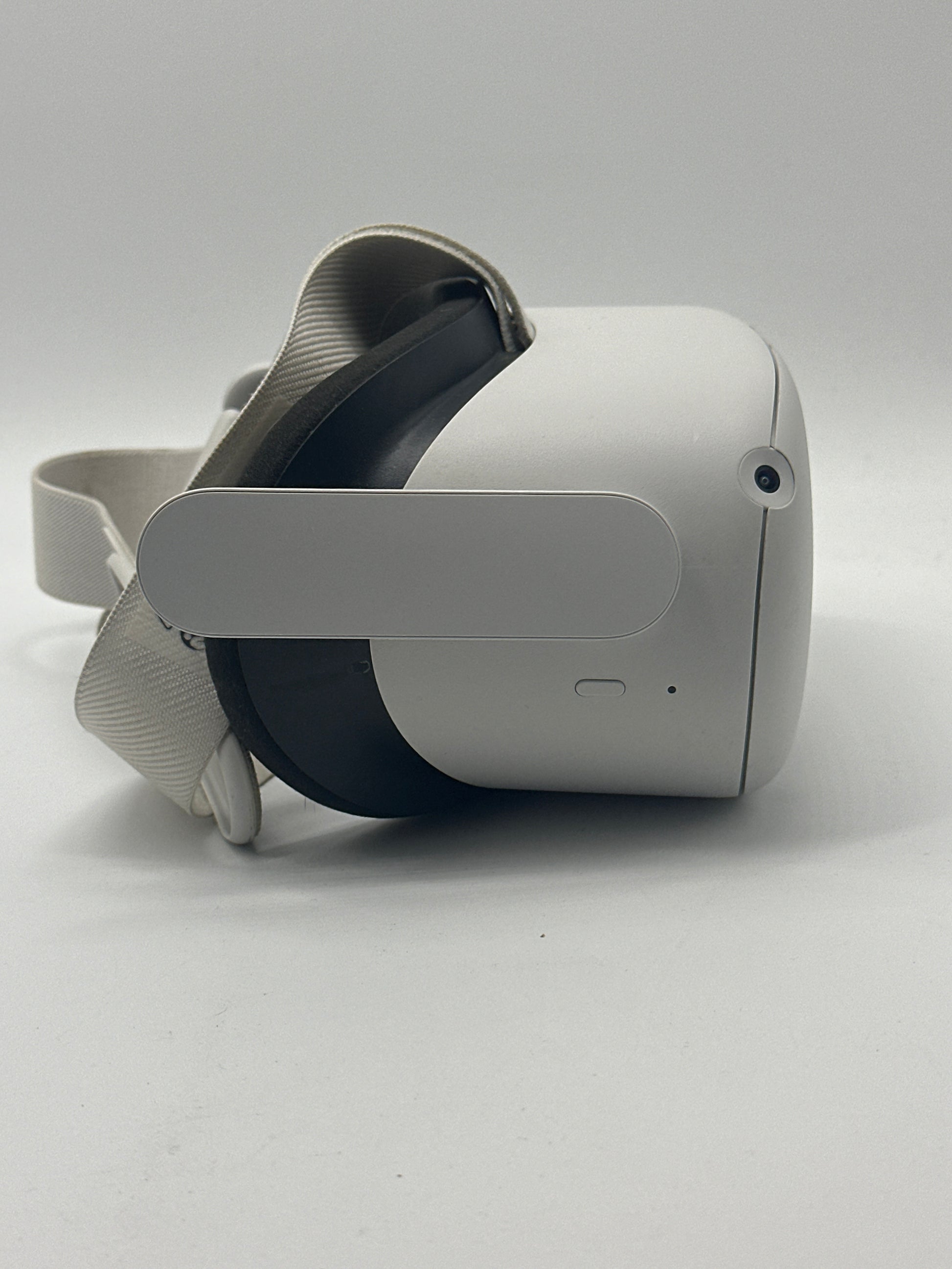 Oculus Quest 2 128GB Standalone AllinOne VR Headset KW49CM PayMore
