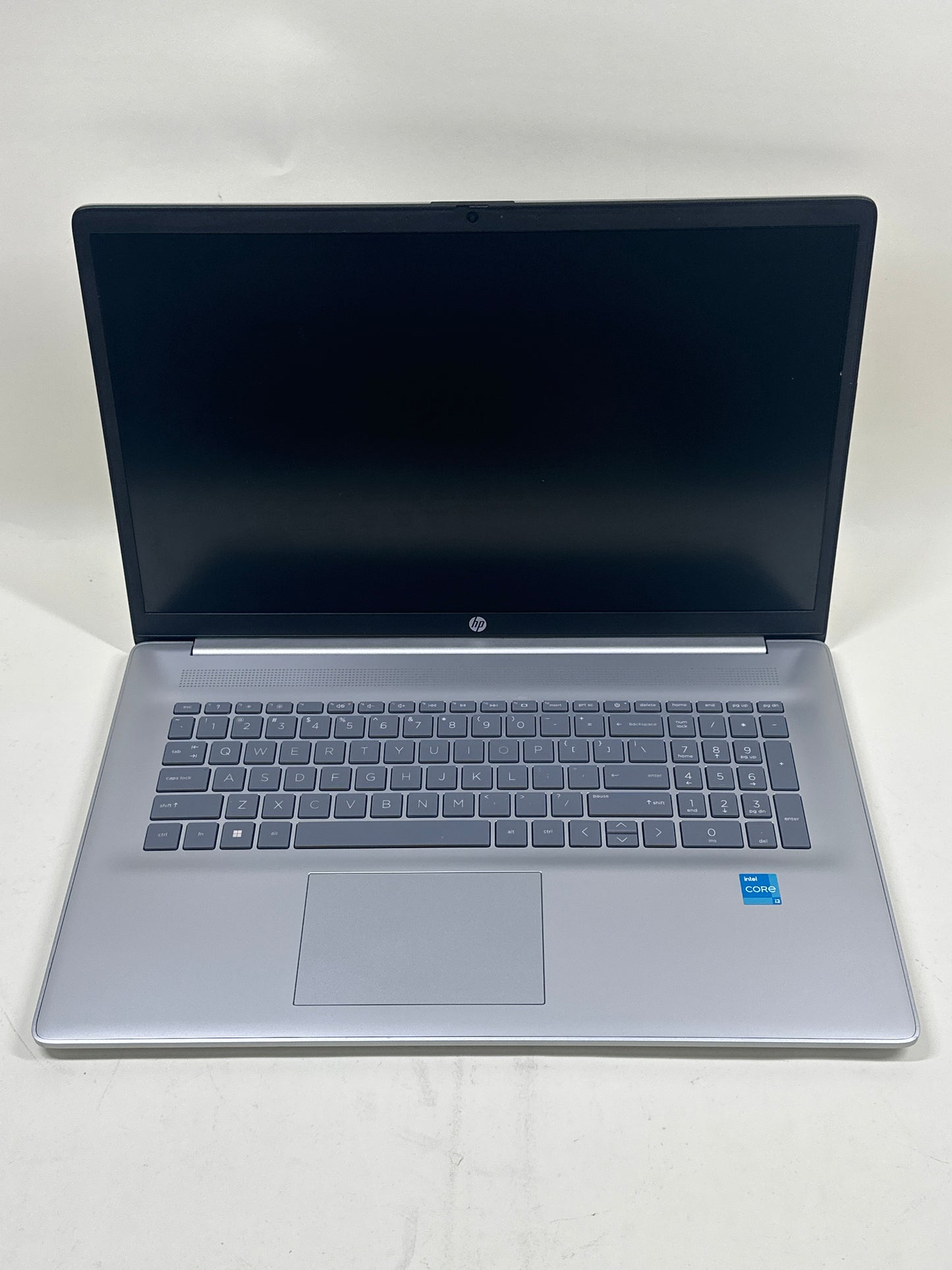 HP 17-CN0003DX 16" i3-1125G4 2.0GHz 8GB RAM 256GB SSD