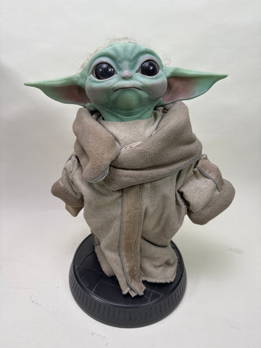 Star Wars Mandalorian "The Child" Grogu Life Size Figure Sideshow Collectibles