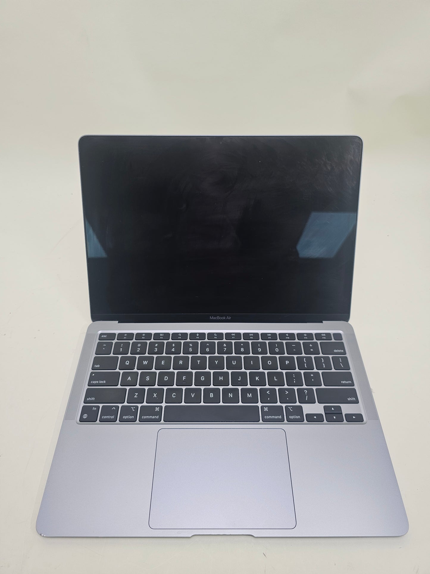2020 Apple MacBook Air 13.3" M1 7C GPU 3.2GHz 8GB RAM 256GB SSD A2337