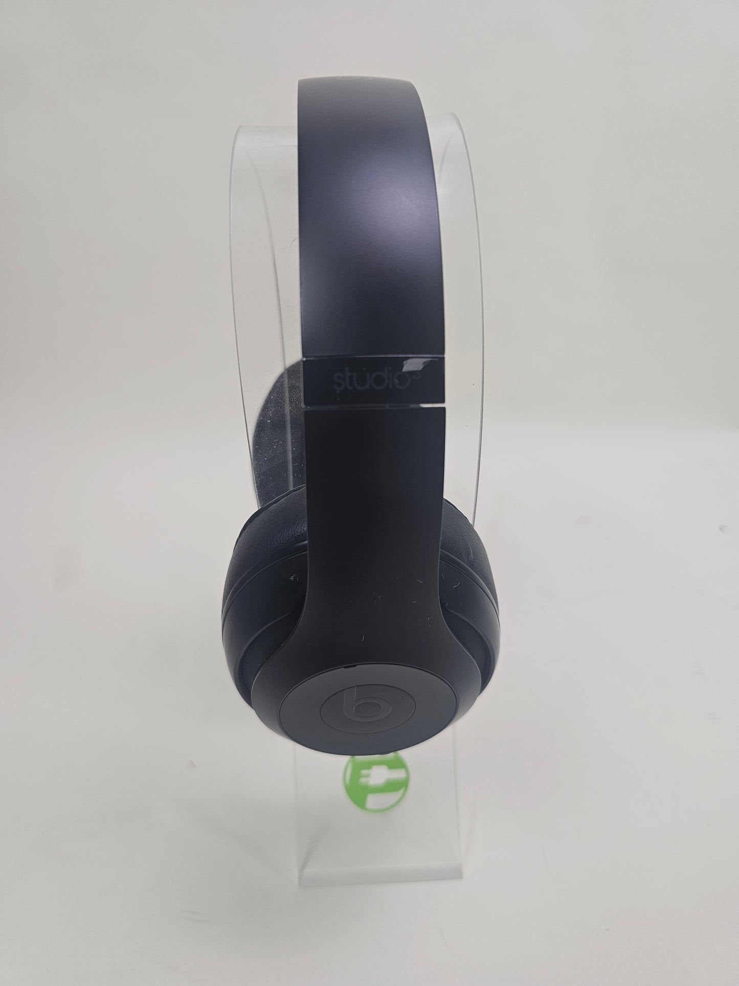 Beats Studio3 Wireless Over-Ear Bluetooth Headphones Black
