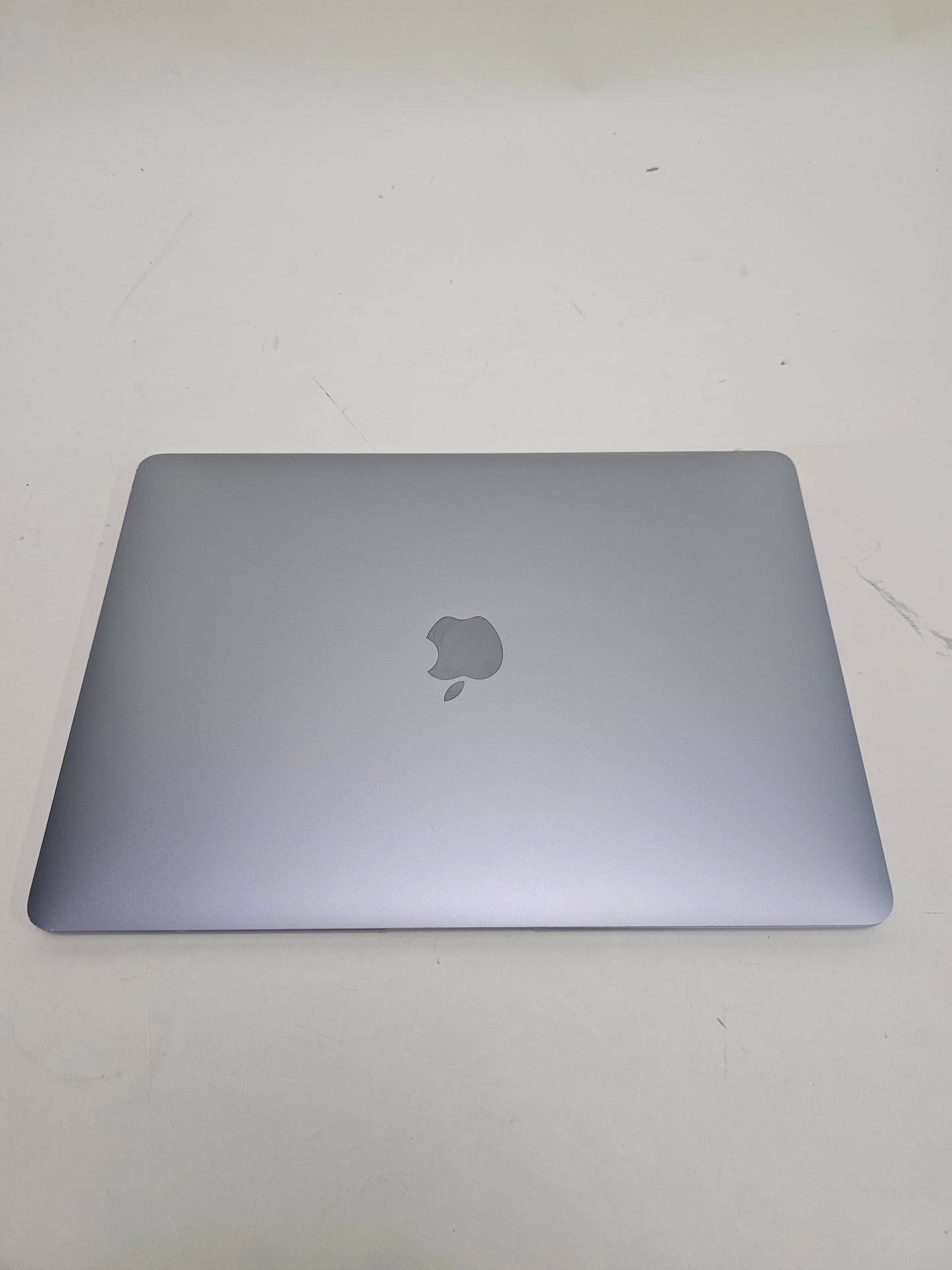 2020 Apple MacBook Air 13.3" M1 7C GPU 3.2GHz 8GB RAM 256GB SSD A2337