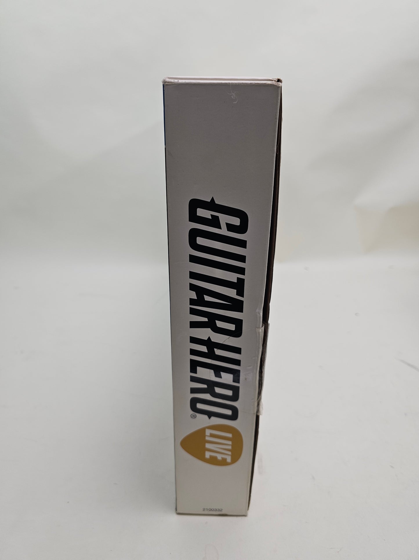 Guitar Hero Live Bundle (Sony PlayStation 4 PS4, 2015)