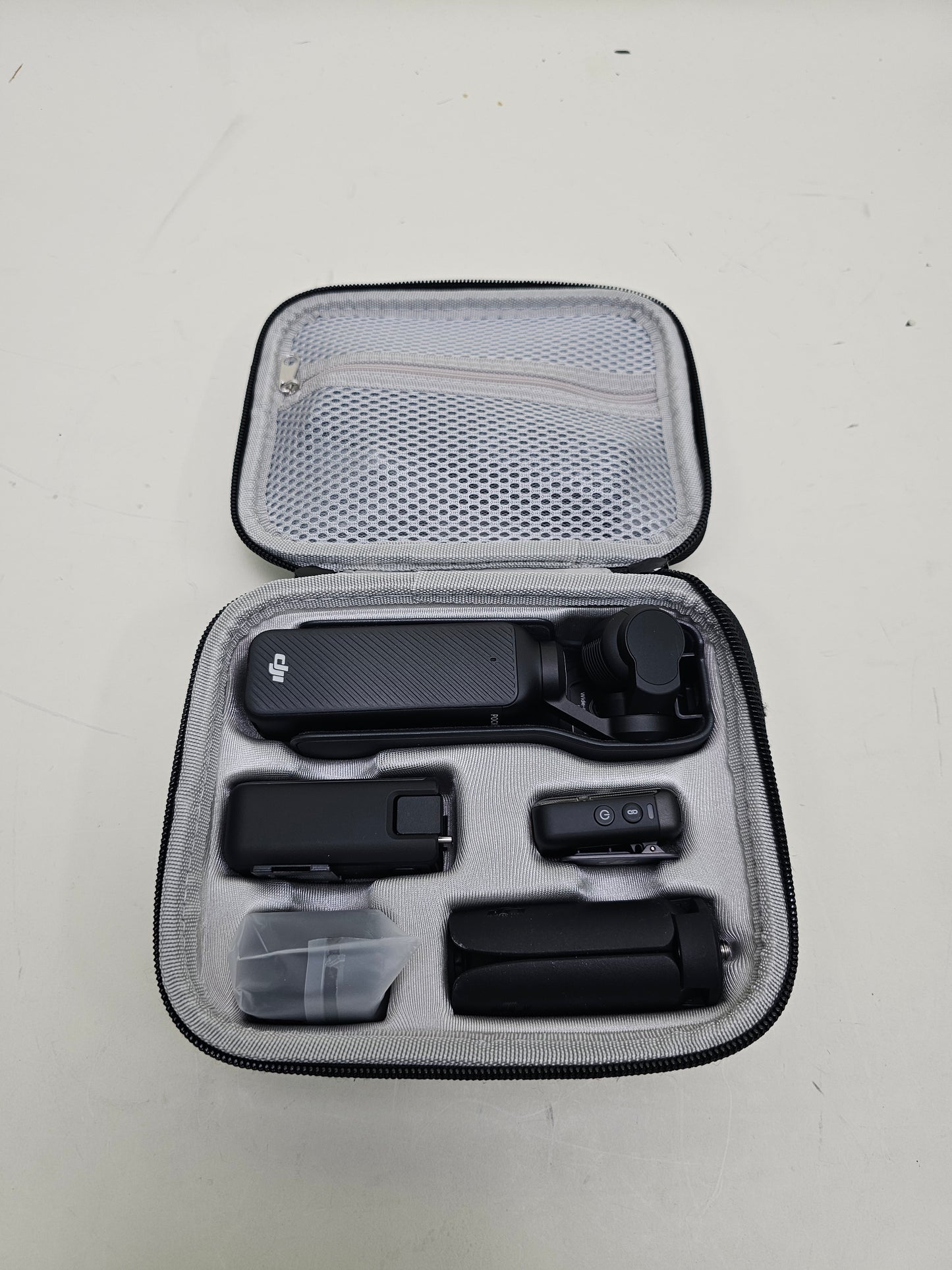 DJI Osmo Pocket 3 Creator Combo Gimbal Stabalizer