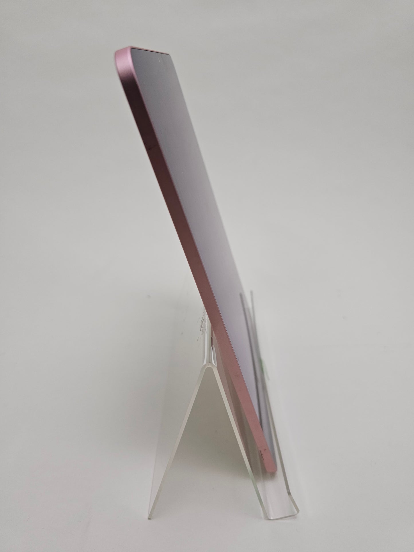 WiFi Only Apple iPad Air 4th Gen 64GB Gold MYFP2LL/A