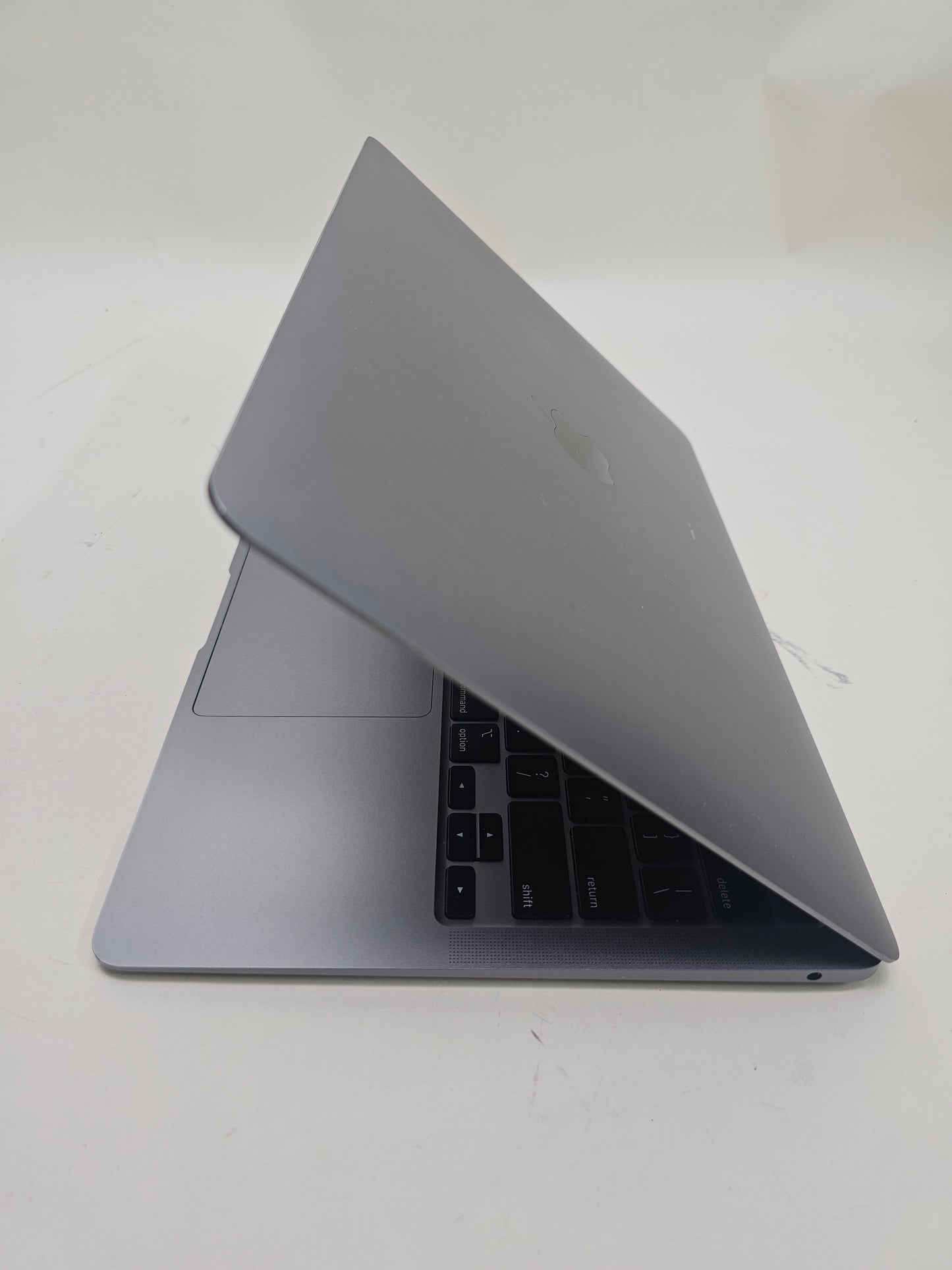 2020 Apple MacBook Air 13.3" M1 7C GPU 3.2GHz 8GB RAM 256GB SSD A2337