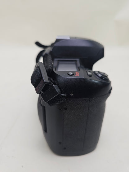 Nikon D100 6.1MP DSLR Camera  n/a Shutter Count