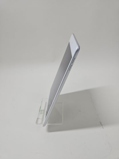 WiFi Only Apple iPad Mini 5th Gen 64GB 17.5.1 SILVER MUQX2LL/A