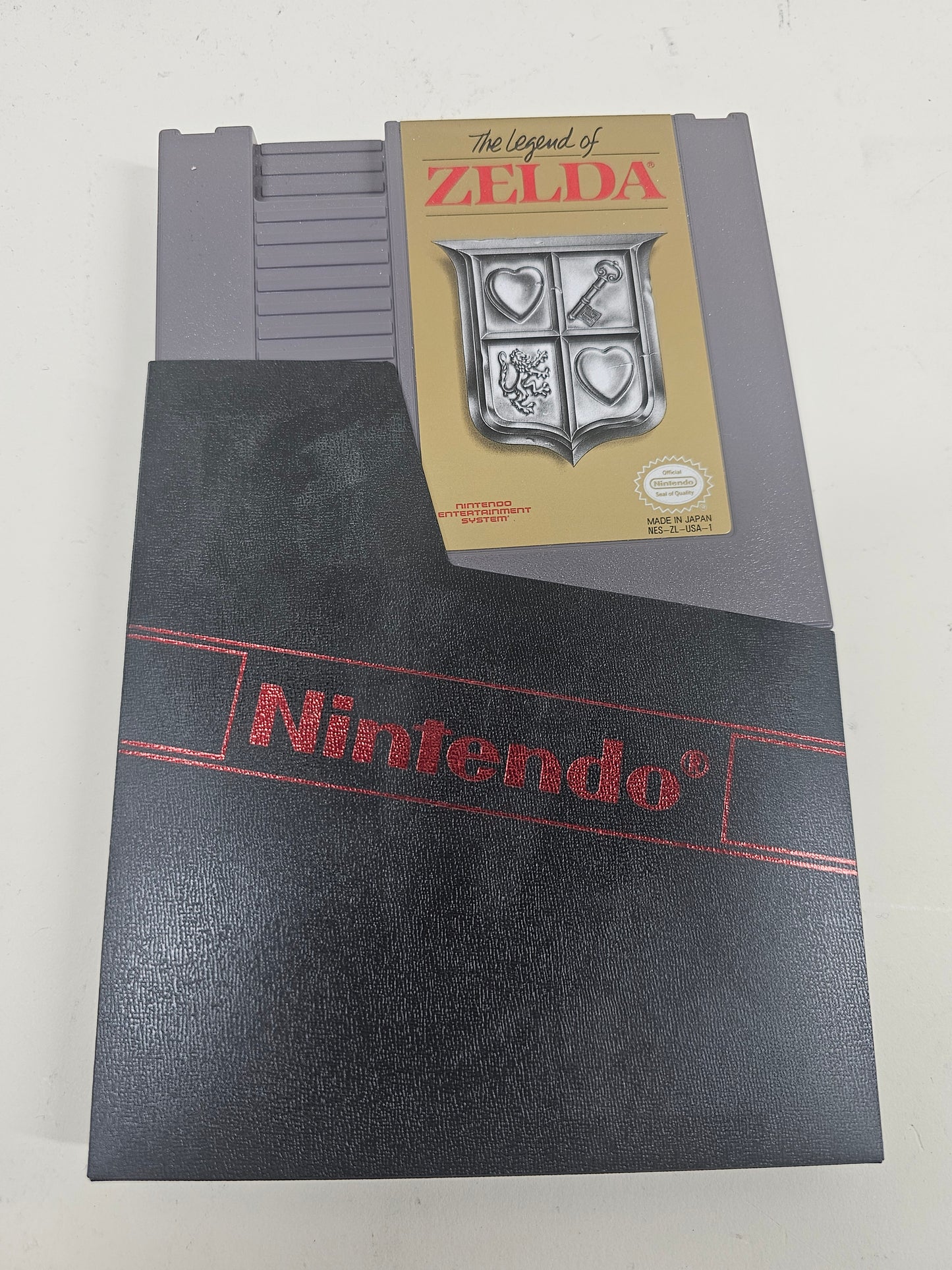 Legend of Zelda  (Nintendo NES,  1987)  CIB