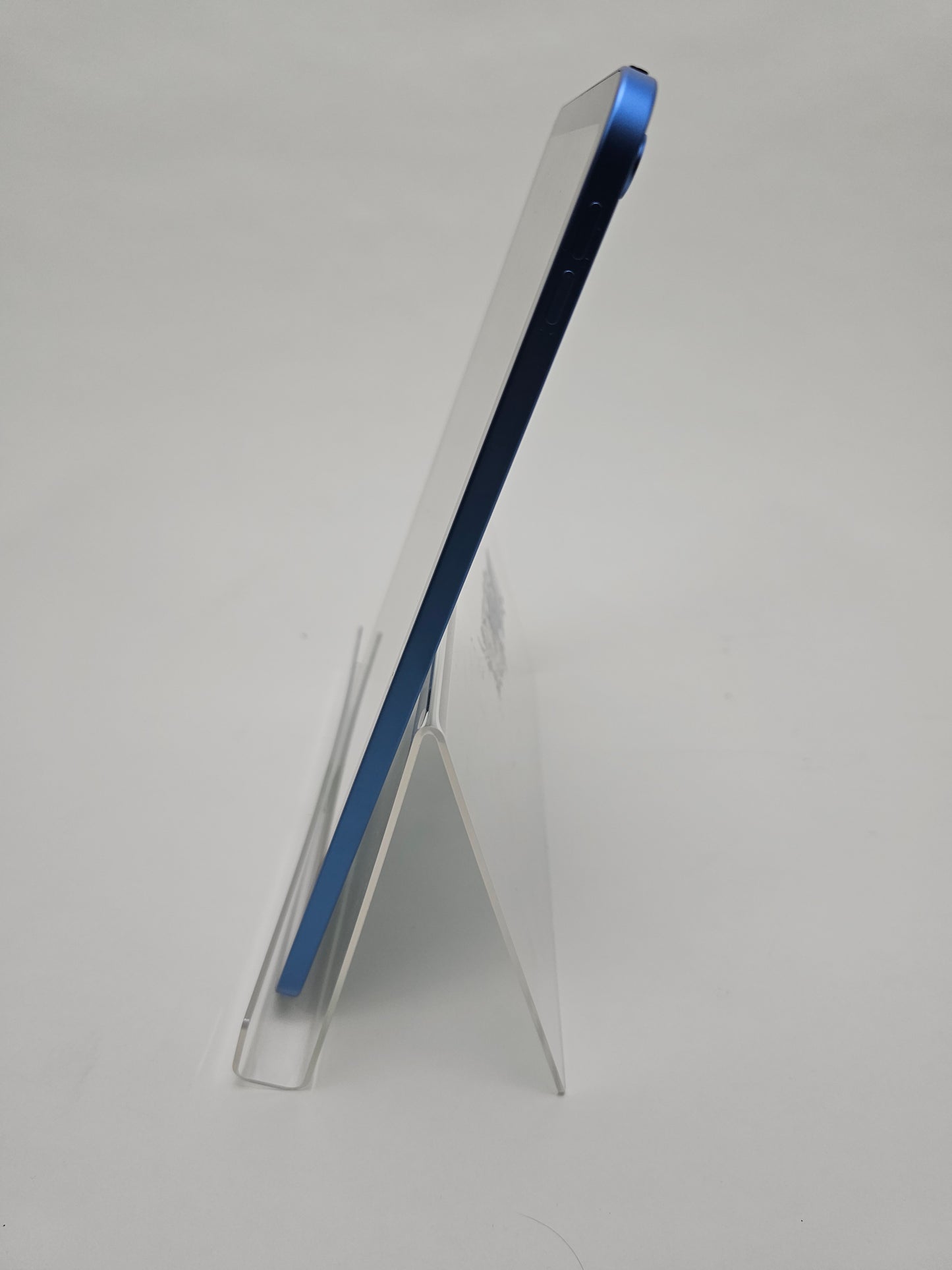 WiFi Only Apple iPad 11" (A16) 128GB Blue MD4A4LL/A