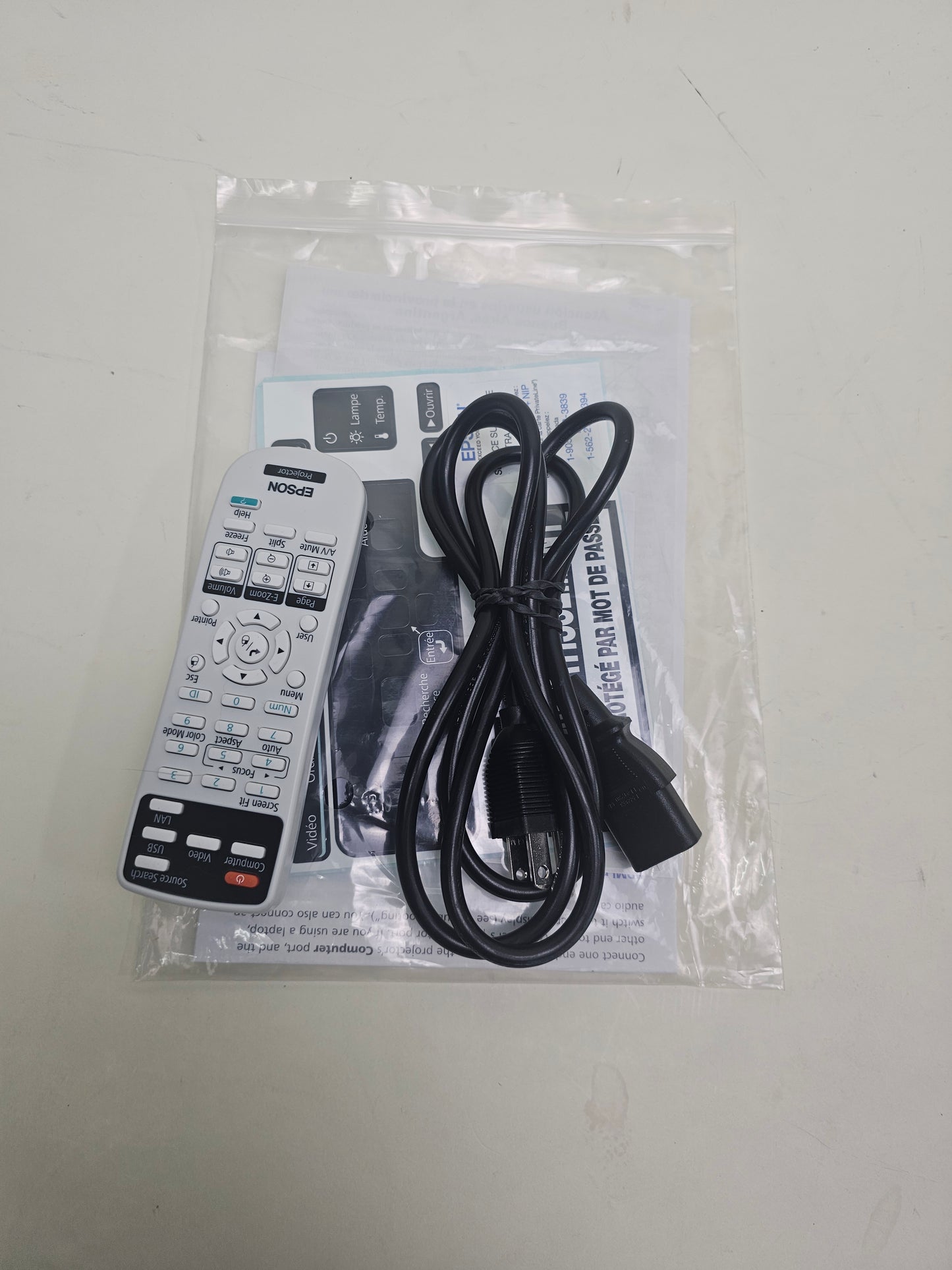 Epson PowerLite 1751 Projector H479A