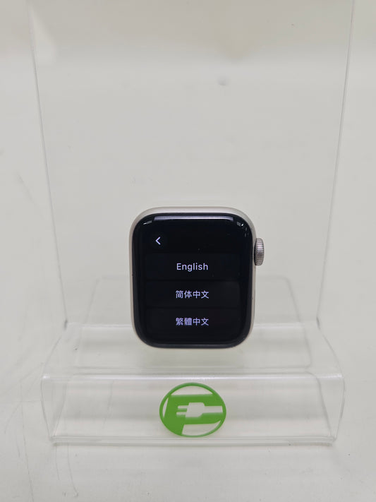 GPS Only Apple Watch SE 2nd Gen 40MM Silver Aluminum A2726