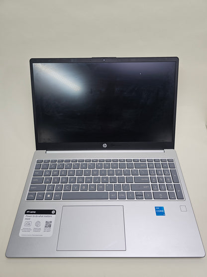 HP Laptop 15-FD0131WM 15.6" i3-N305 1.8GHz 8GB RAM 256GB SSD