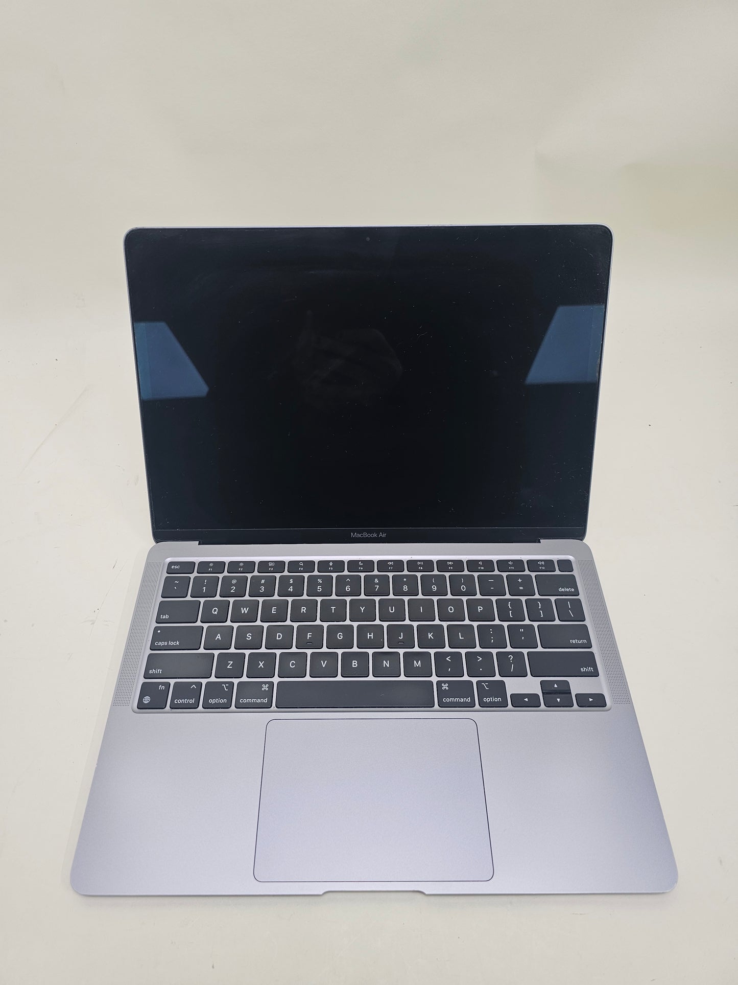 2020 Apple MacBook Air 13.3" M1 7C GPU 3.2GHz 8GB RAM 256GB SSD A2337